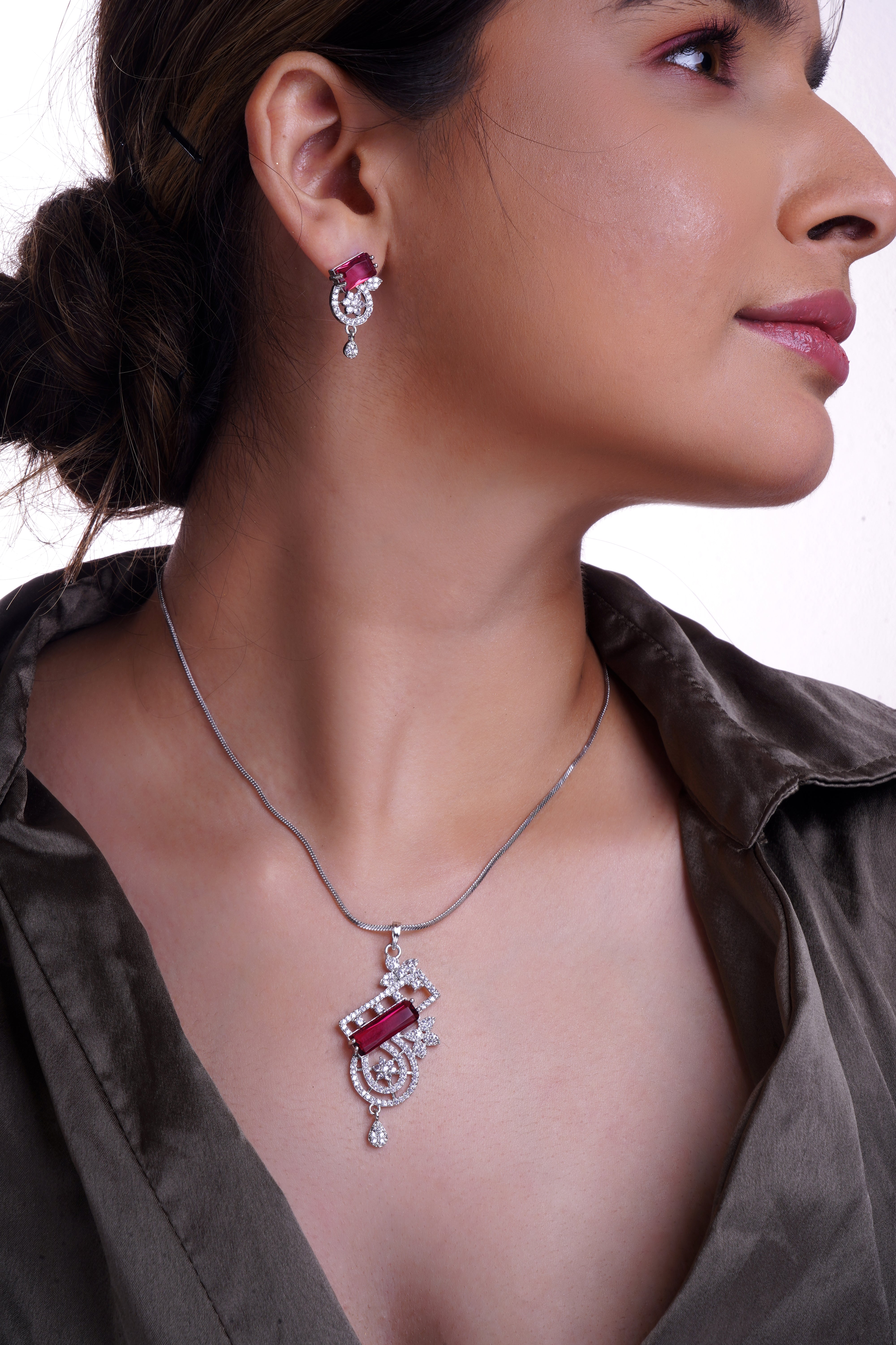 ASYMMETRIC GARNET GLASS PENDANT