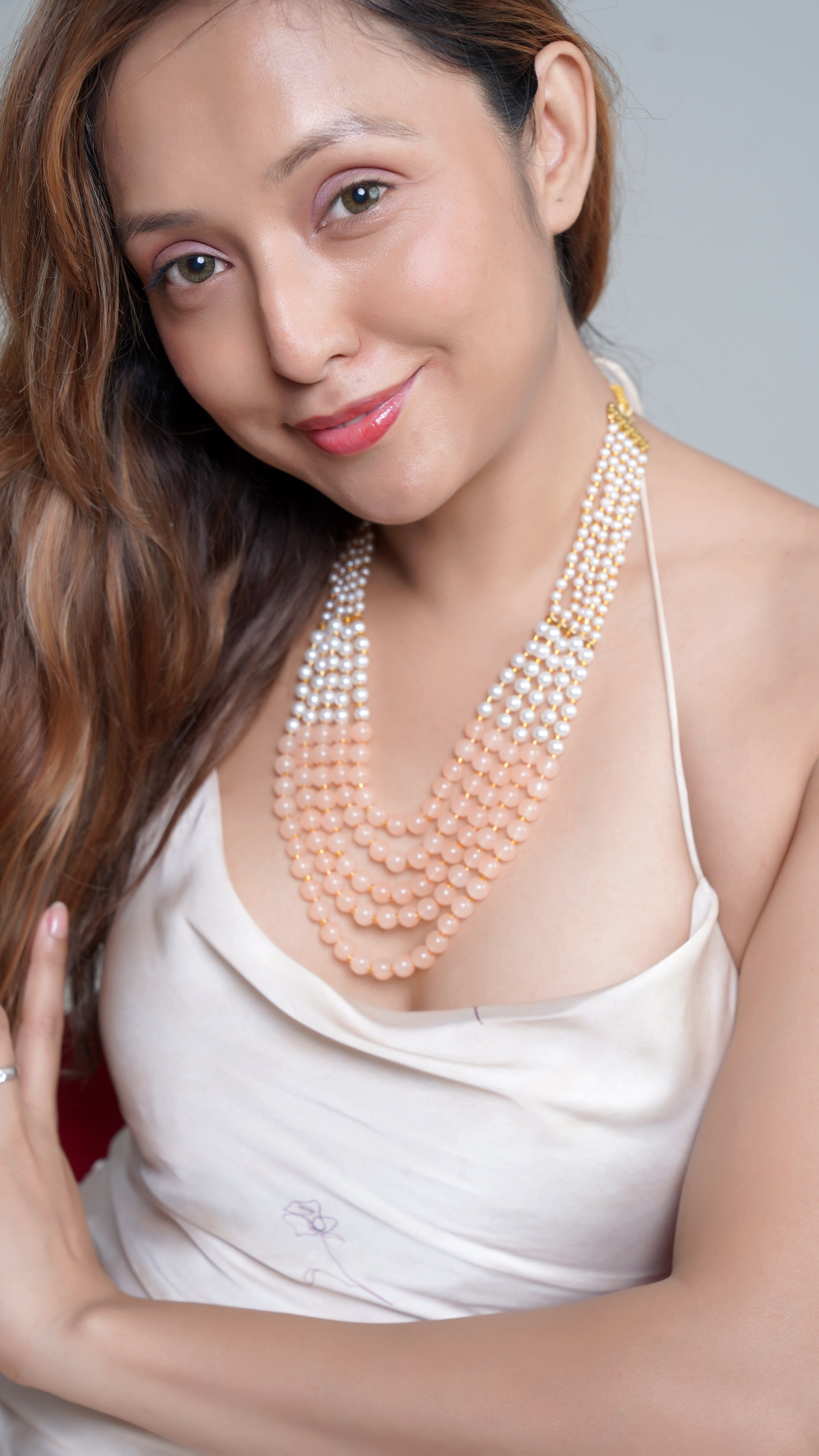 STARDOM LOOK PEARL NECKLACE