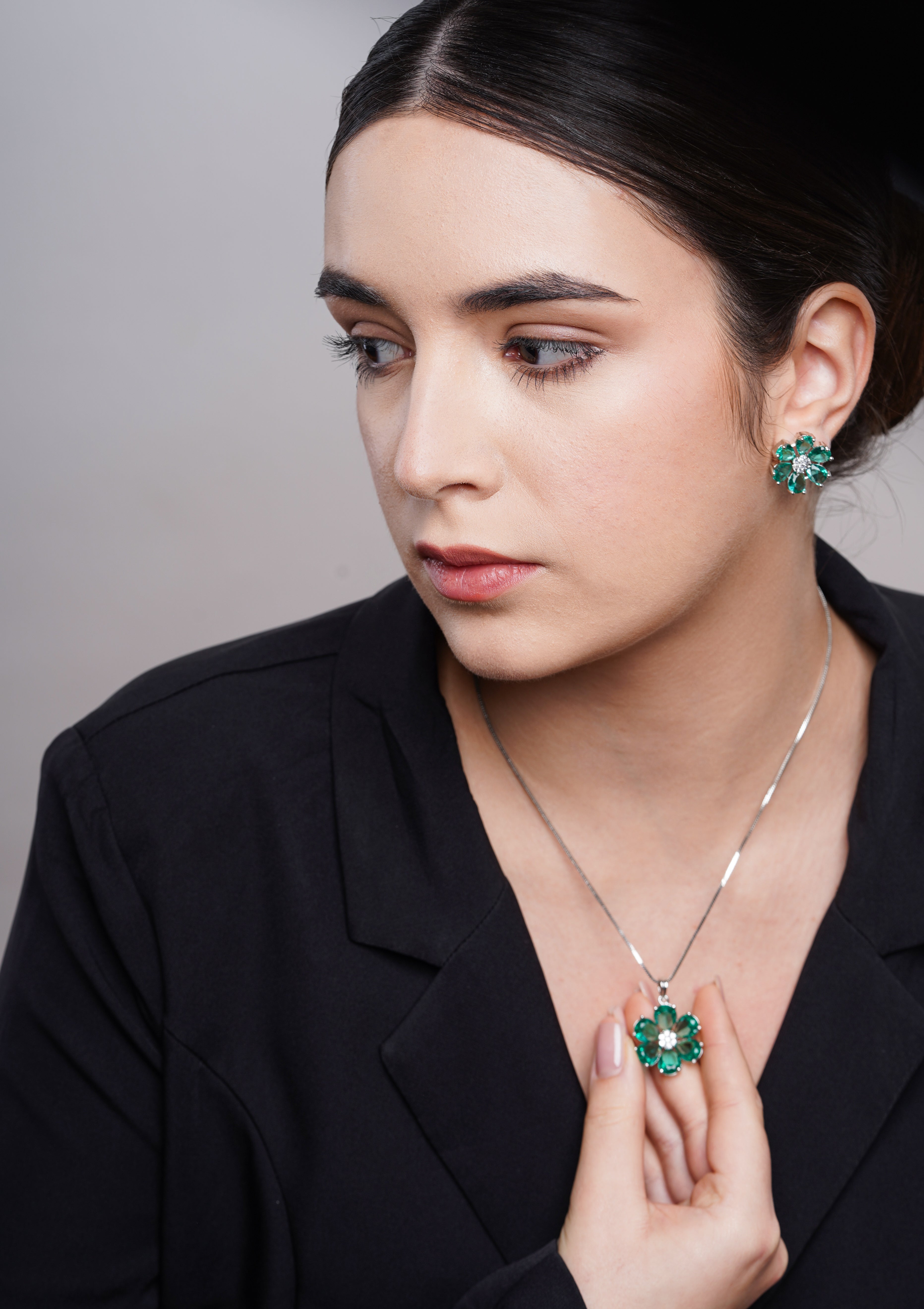 Floral Royalty Emerald Glass Stone Pendant Set