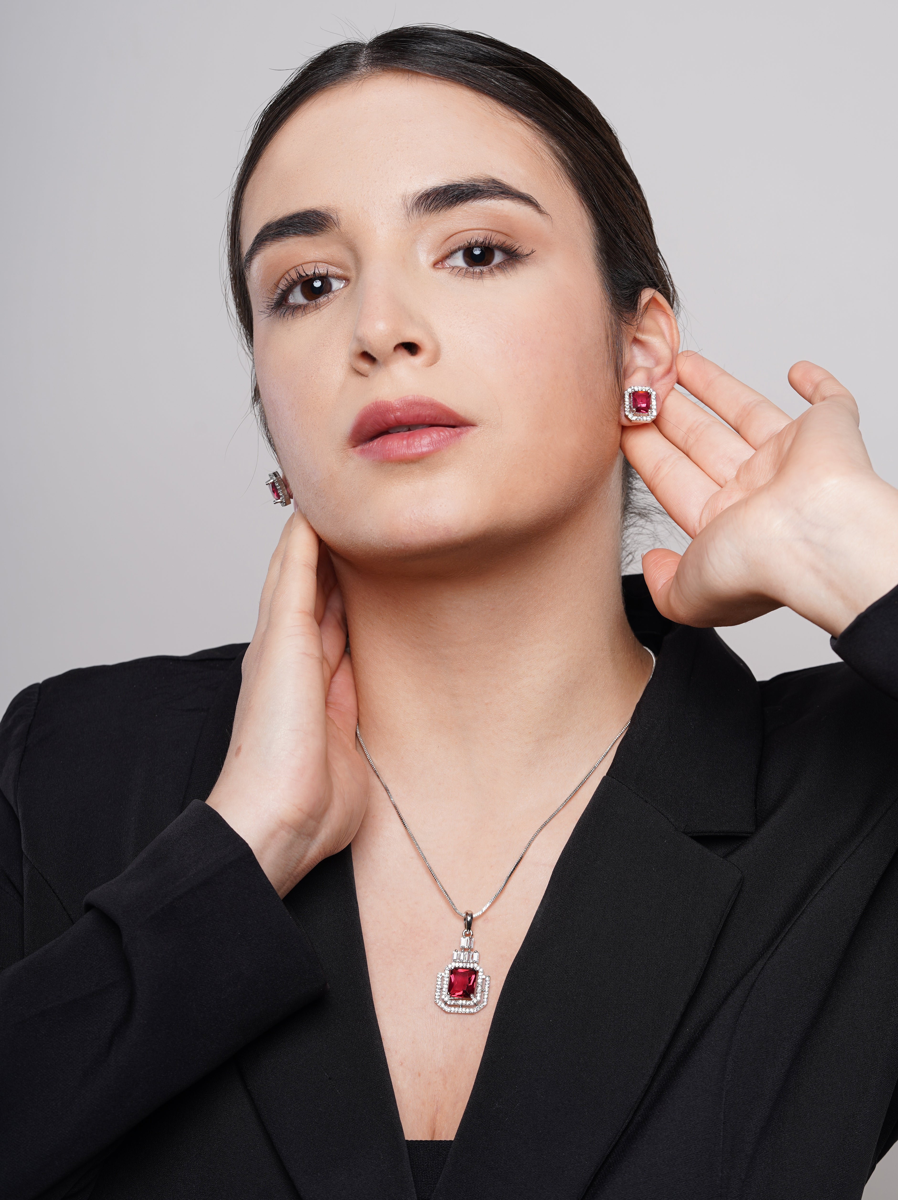 SCINTILLATING RED WINE PENDANT SILVER PLATED RHODIUM